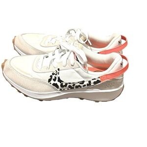 Nike Waffle Debut Womens Running Shoe Sneakers Size 7.5
